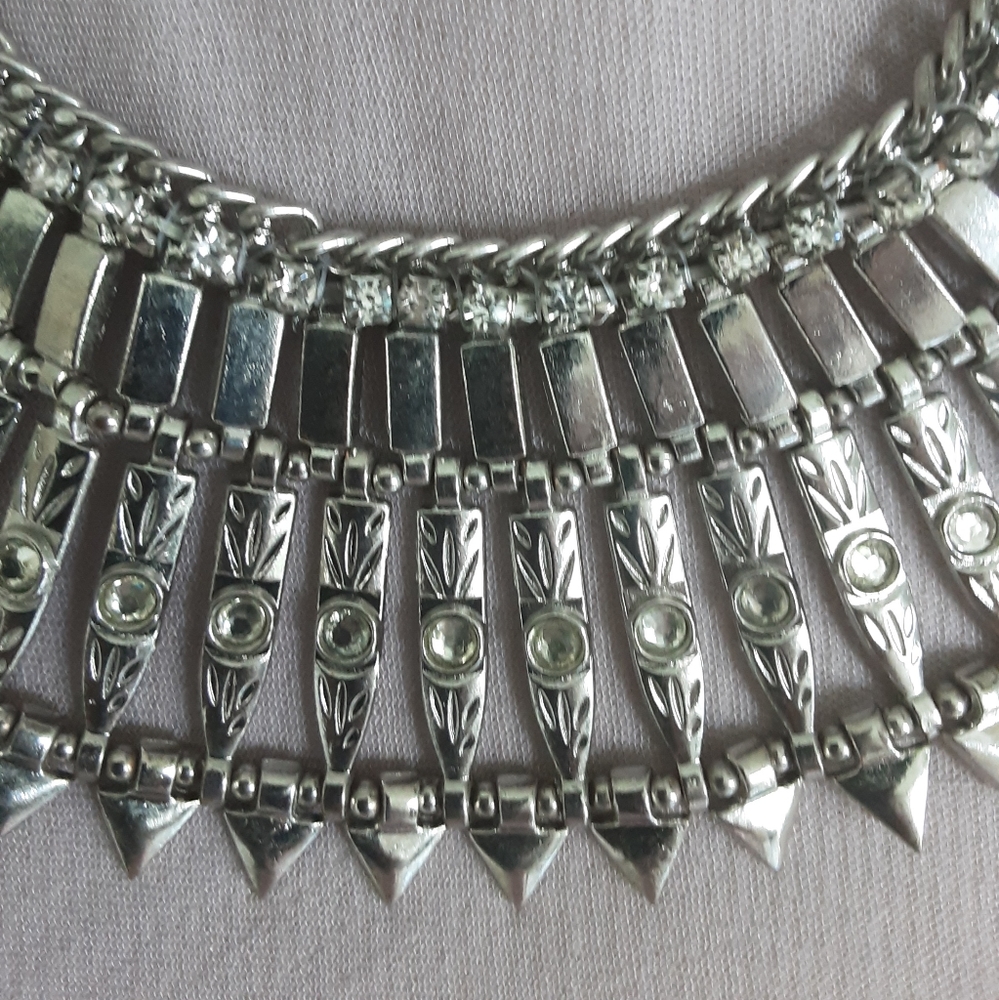 Heavy Metal Silver Tone Rhinestone Statement Bib Necklace. 18" - Picture 4 of 8